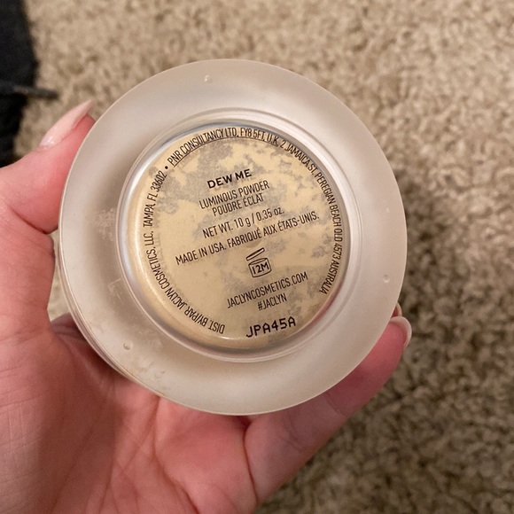 Jaclyn hill luminous powder in the shade “dew me” - Picture 2 of 2